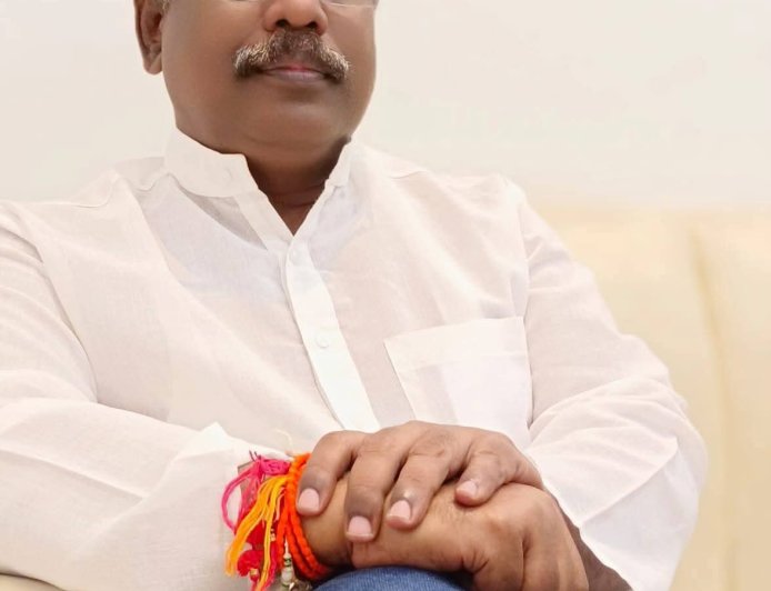 मुंबईकरांना समान घर हक्क द्या – विलास रूपवते यांची मुख्यमंत्री देवेंद्र फडणवीस यांच्याकडे ठाम मागणी