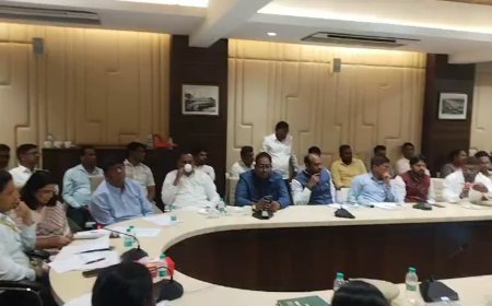 महापरिनिर्वाण दिन नियोजन बैठकीत सुरक्षा वाढवण्याची मागणी; विलास रूपवते यांचा महत्त्वाचा मुद्दा आयुक्तांच्या लक्षात